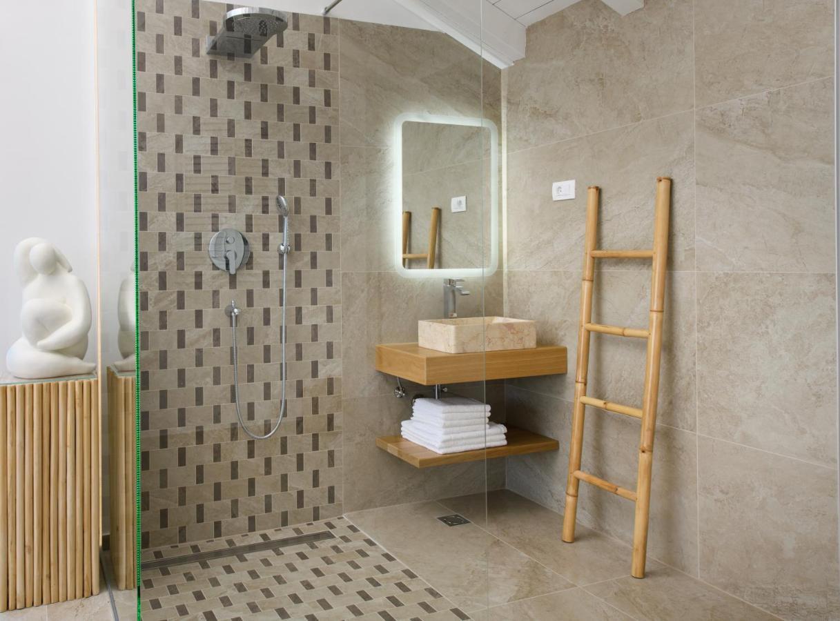 Gallery Luxury & Rooms-only Adults *