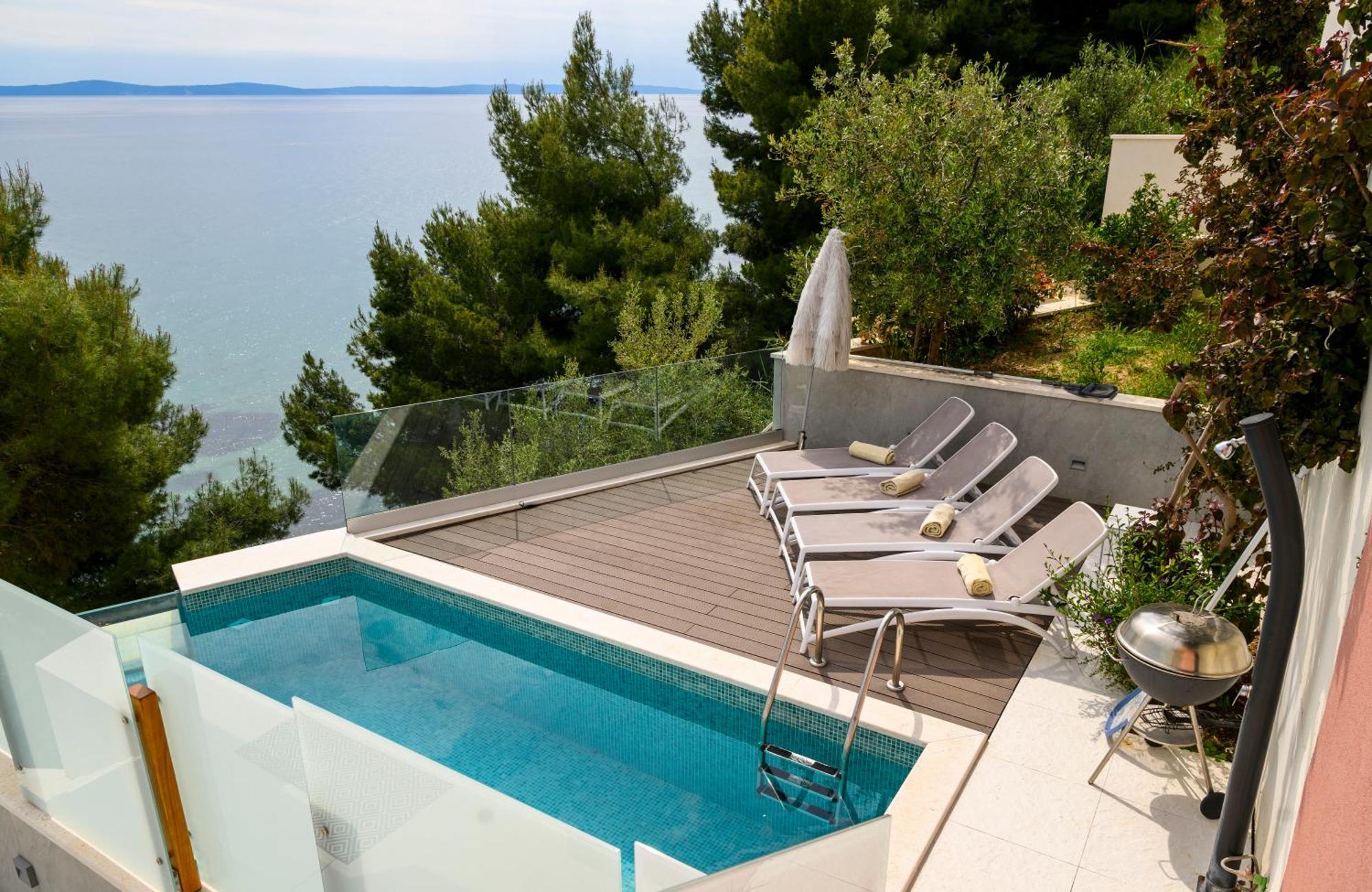 Gallery Luxury & Rooms-only Adults *